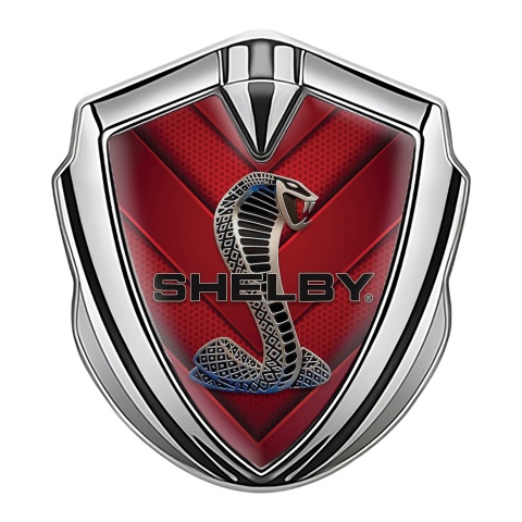 Ford Shelby Emblem Abzeichen selbstklebend Silbertonfarbe mit Rote V Form Elemente und Kobra Logo