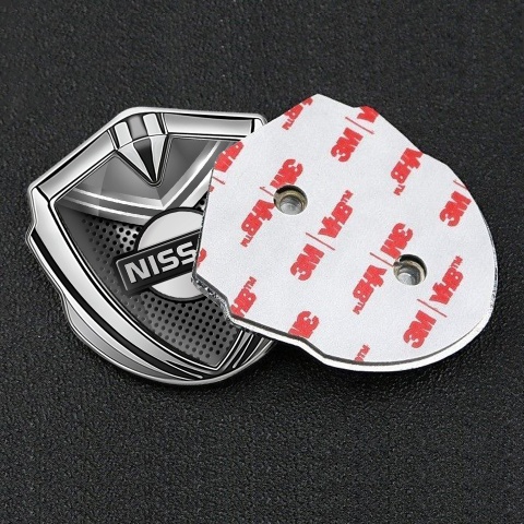 Nissan Emblem Ornament Silver Metallic Grate Grey Fragment Design