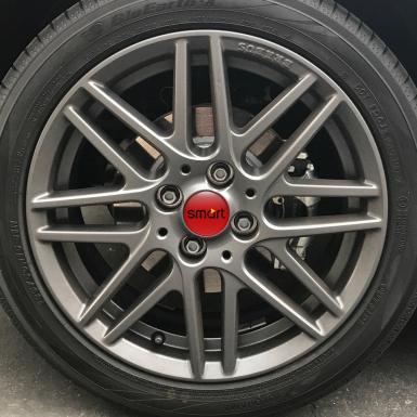 Smart Wheel Center Caps Emblem Red Background