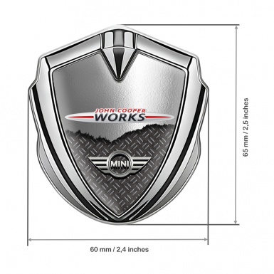 Mini Cooper Emblem Abzeichen selbstklebend Silbertonfarbe mit Elemente Zerrissenes Metall Design und John Cooper Logo