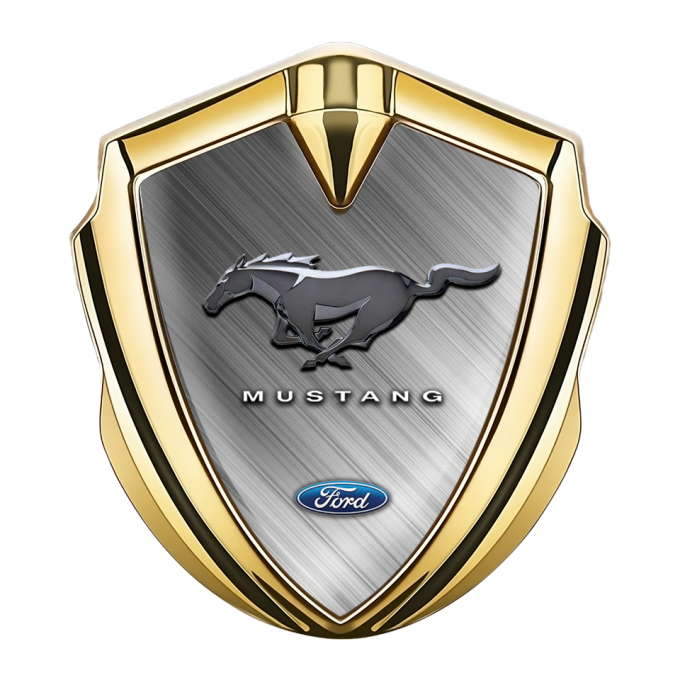 Ford Mustang Emblem Abzeichen selbstklebend Goldtonfarbe mit Zerkratztes Metall Effekt Hintergrund