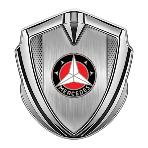 Mercedes Emblem Auto Zeichen Silbertonfarbe mit Lichtnetzwerk Hintergrund Stil und Weiss Logo