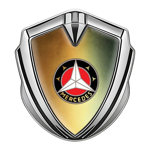 Mercedes Abzeichen selbstklebend Silbertonfarbe mit Gold Grun Basis Stil und Weisser Stern Logo