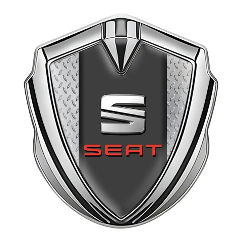 Seat Emblem Abzeichen selbstklebend Silbertonfarbe Metallplatte Hintergrund mit Graphit Panel Logo