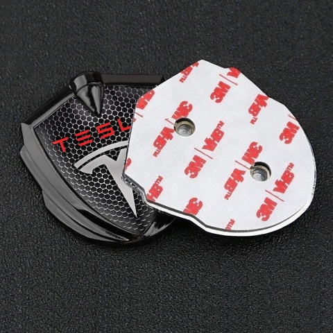 Tesla Emblem Abzeichen Graphit Tonfarbe Perforierter Stahl Mit Grau Rote logo