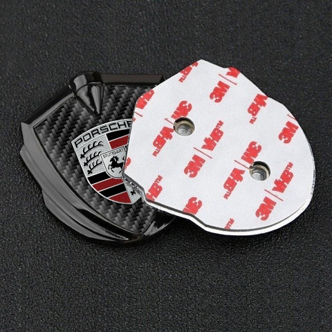 Porsche Emblem Abzeichen selbstklebend Graphit Tonfarbe mit Kohlenstoff Basis Effekt und Farbe Logo stil
