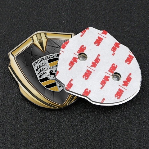 Porsche Emblem Logo Schriftzug Aufkleber Goldtonfarbe mit Dunkel Mosaik Effekt und Schwarz Gelb Logo