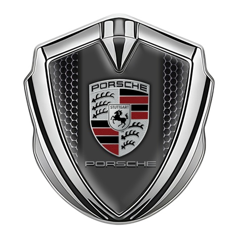 Porsche Emblem Abzeichen selbstklebend Silbertonfarbe mit Perforierter Stahl Effekt und Klassisch Logo