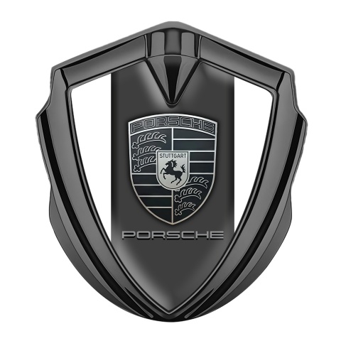 Porsche Seitenflugel Emblem Aufkleber Graphit Tonfarbe mit weiss hintergrund und Monochromes Logo