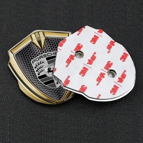 Porsche Selbstklebendes Metallaufkleber Emblem Goldtonfarbe mit Perforierter Stahl Effekt Fundaments