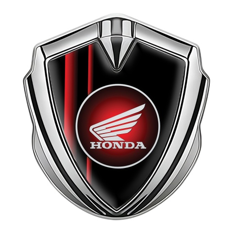 Honda Emblem Abzeichen selbstklebend Silbertonfarbe mit Rote schwarze Segel Auflage