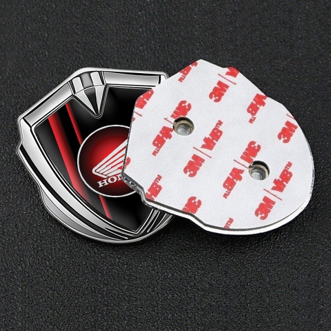 Honda Emblem Abzeichen selbstklebend Silbertonfarbe mit Rote schwarze Segel Auflage