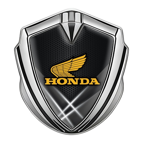 Honda Emblem Abzeichen Silbertonfarbe mit Lichteffekt Hintergrund und Gelb Logo