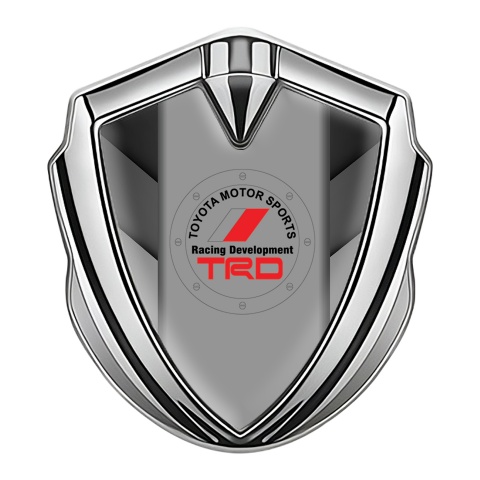 Toyota Selbstklebendes Metallaufkleber Emblem Silbertonfarbe mit Grau V Form Elemente und TRD Logo