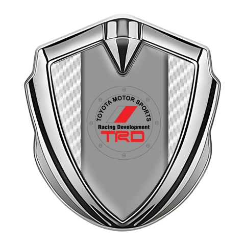 Toyota Emblem Abzeichen Silbertonfarbe mit Weiss Kohlenstoff Design und TRD Logo Stil