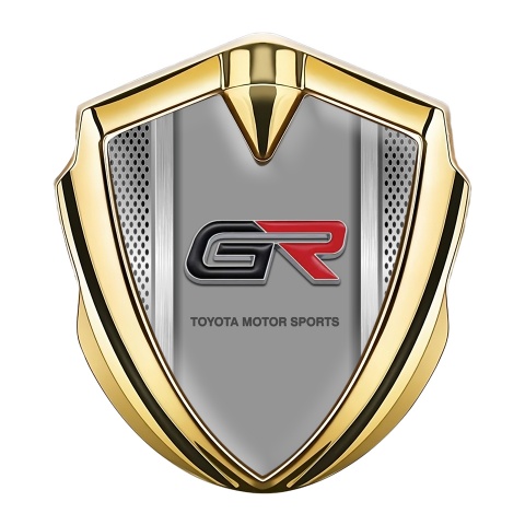 Toyota GR Abzeichen selbstklebend Goldtonfarbe mit Feinmaschig Design Basis und Schwarz Rot Logo