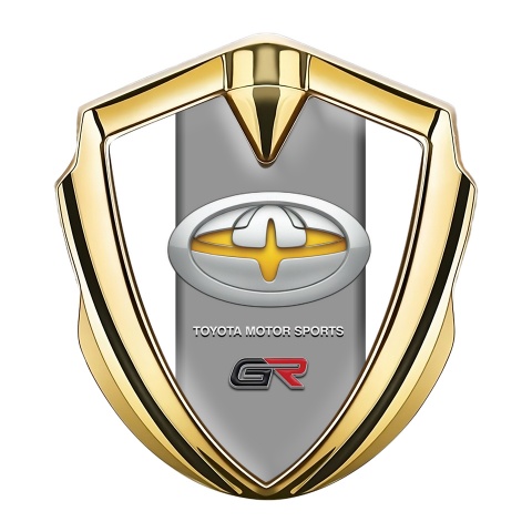Toyota GR Abzeichen selbstklebend Goldtonfarbe mit Weiss Fundament und Neues Design Logo