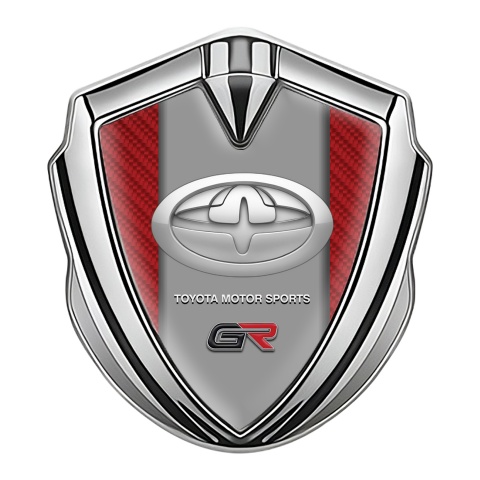 Toyota GR Emblem Logo Schriftzug Aufkleber Silbertonfarbe mit Rote Kohlenstoff Stil