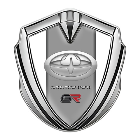 Toyota GR Selbstklebendes Metallaufkleber Emblem Silbertonfarbe mit Weiss Basis Version