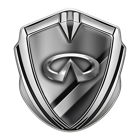 Infiniti Emblem Auto Zeichen Silbertonfarbe mit Diagonaler Metallic Effekt