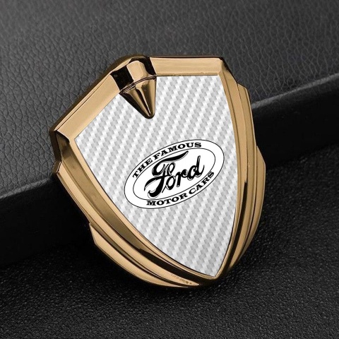 Ford Emblem Abzeichen selbstklebend Goldtonfarbe mit Weiss Carbon Hintergrund und Vintage Logo