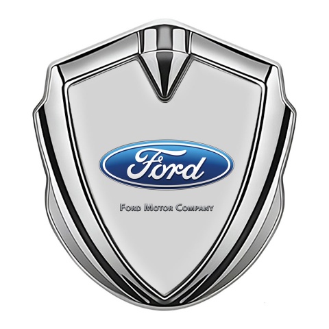 Ford Seitenflugel Emblem Aufkleber Silbertonfarbe mit Grau Hintergrund und Klassisch Logo Stil