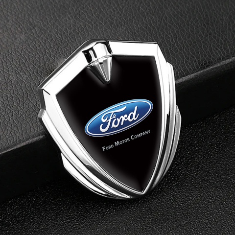 Ford Selbstklebendes Metallaufkleber Emblem Silbertonfarbe mit Schwarz hintergrund und Klassisch Logo Stil