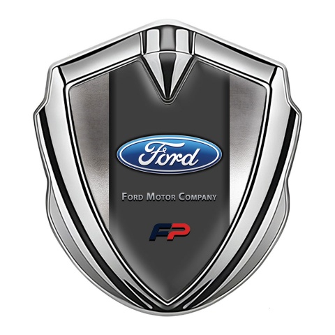 Ford Emblem Abzeichen selbstklebend Silbertonfarbe mit Blech Effekt und FP Logo Motiv
