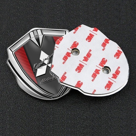 Mitsubishi Emblem Abzeichen selbstklebend Silbertonfarbe mit Rote Carbon Fundament und Weiss Logo