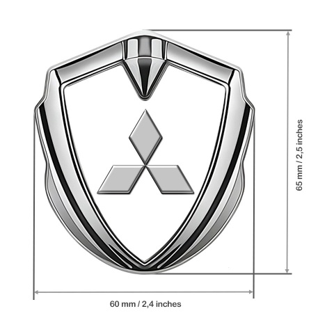 Mitsubishi Emblem Abzeichen selbstklebend Silbertonfarbe mit Weiss Hintergrund und Grau logo