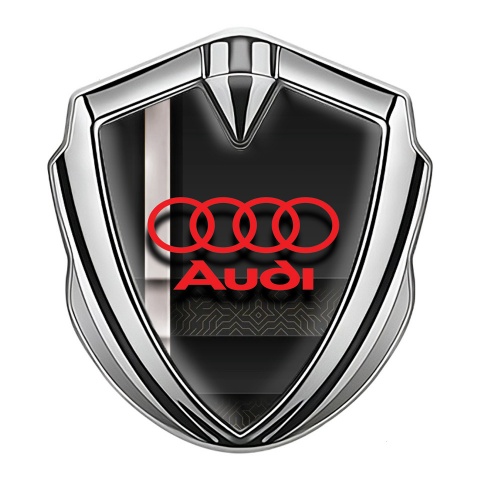 Audi Abzeichen selbstklebend Silbertonfarbe mit Treppeneffekt und Rote Logo Stil