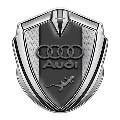 Audi Quattro Seitenflugel Emblem Aufkleber Silbertonfarbe mit Schutz Effekt Basis