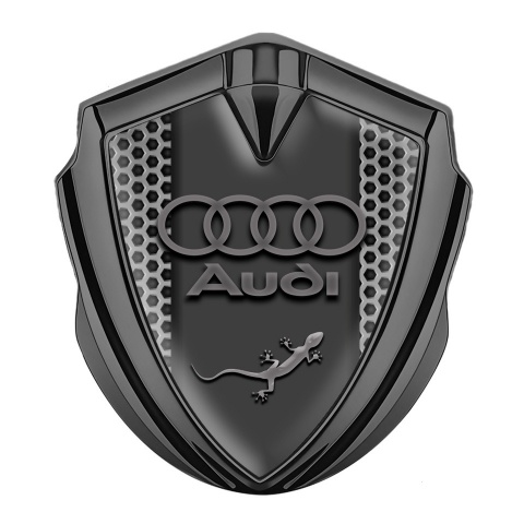 Audi Quattro Emblem Auto Zeichen Graphit Tonfarbe mit Stahlgeflecht Design und Eidechse Logo