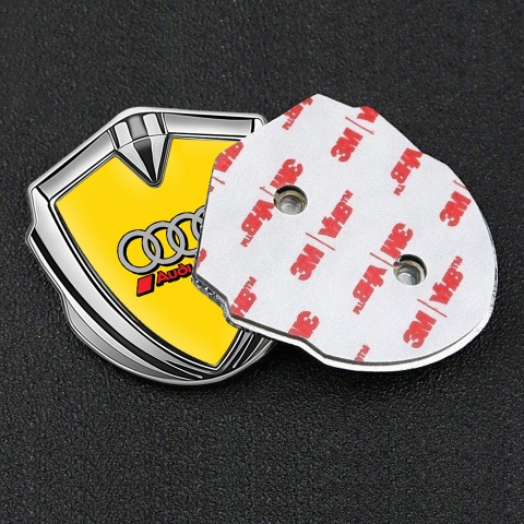 Audi Sport Seitenflugel Emblem Aufkleber Silbertonfarbe mit Gelb Fundaments Design und Grau Logo