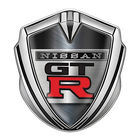 Nissan Emblem Abzeichen Silbertonfarbe Aluminium Effekt mit GTR Logo