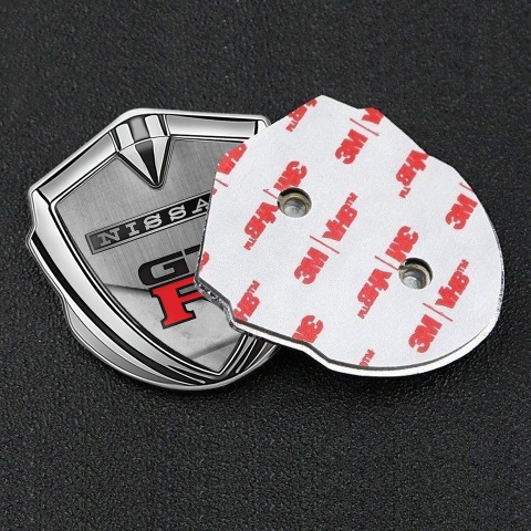 Nissan GTR Abzeichen selbstklebend Silbertonfarbe Stein Textur Design