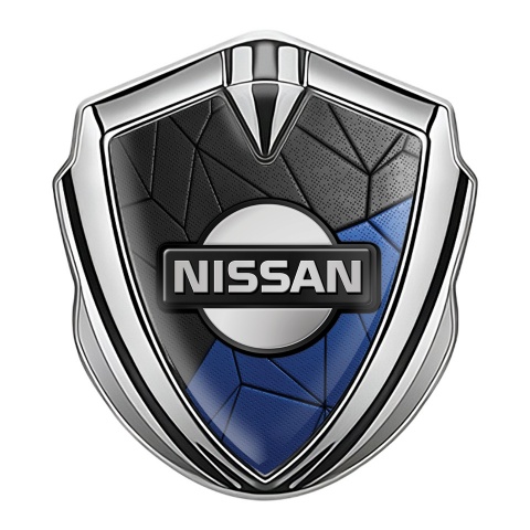 Nissan Emblem Abzeichen selbstklebend Silbertonfarbe Schwarz Blau Mozaik Basis mit Grau Logo