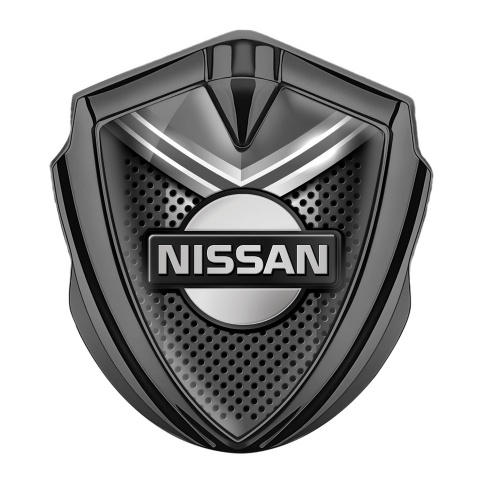 Nissan Emblem Auto Zeichen Graphit Tonfarbe Metall Mesh mit Grau Fragmente