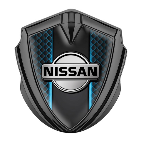 Nissan Selbstklebendes Metallaufkleber Emblem Graphit Tonfarbe mit Blau Neon Mesh Stil