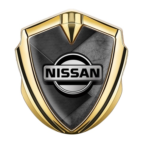 Nissan Seitenflugel Emblem Aufkleber Goldtonfarbe Schwarz Grau zerkratzte Oberflache Stil Mit Grau Logo