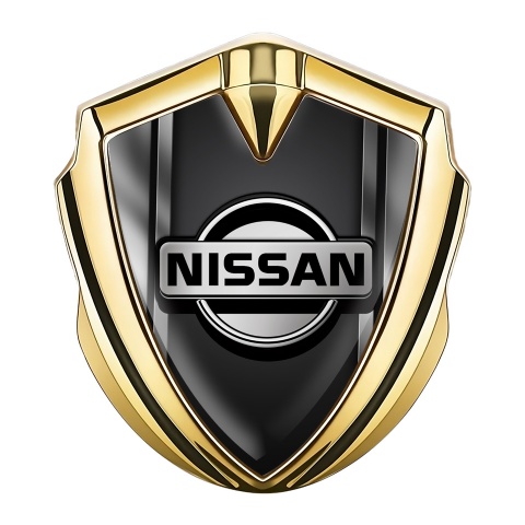 Nissan Emblem Abzeichen Goldtonfarbe MetallRahmen basis mit Graphit Panel Logo