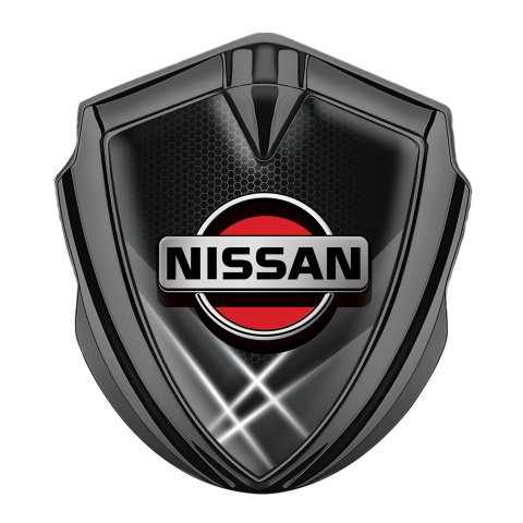 Nissan Seitenflugel Emblem Aufkleber Graphit Tonfarbe Dunkles Basis mit Weiss Lichter und Rote Logo Stil