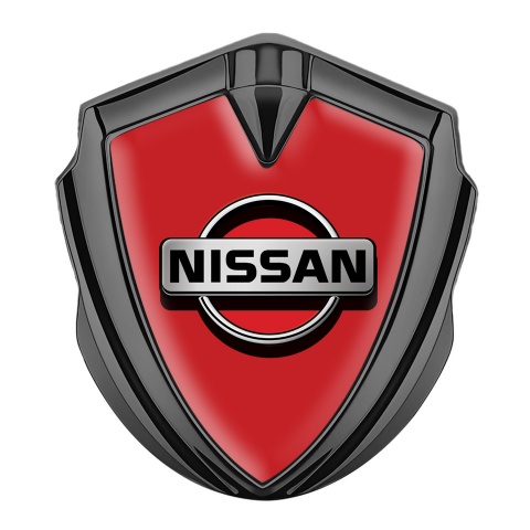 Nissan Emblem Logo Schriftzug Aufkleber Graphit Tonfarbe Rote Fundament mit Grau Logo Design