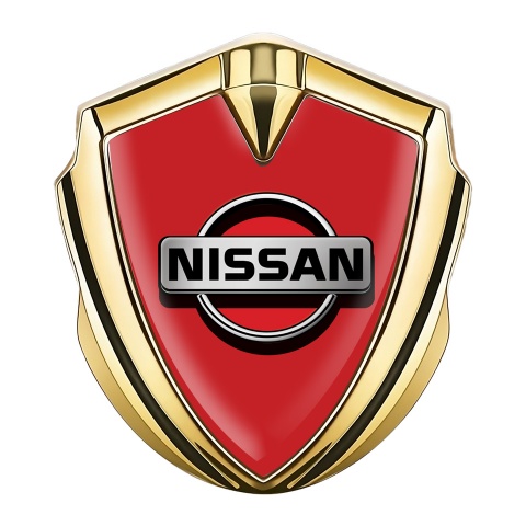 Nissan Emblem Logo Schriftzug Aufkleber Goldtonfarbe Rote Fundament mit Grau Logo Design