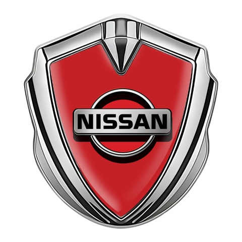 Nissan Emblem Logo Schriftzug Aufkleber Silbertonfarbe Rote Fundament mit Grau Logo Design
