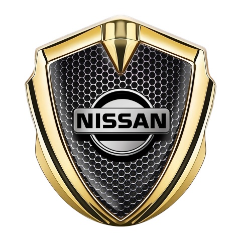 Nissan Abzeichen selbstklebend Goldtonfarbe Perforierter Stahl Design Version