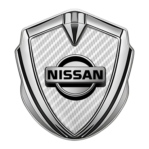 Nissan Emblem Logo Schriftzug Aufkleber Silbertonfarbe Weiss Carbon Design Version