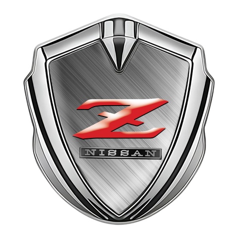 Nissan Z Emblem Logo Schriftzug Aufkleber Silbertonfarbe Metall Effekt Basis mit Rote Logo