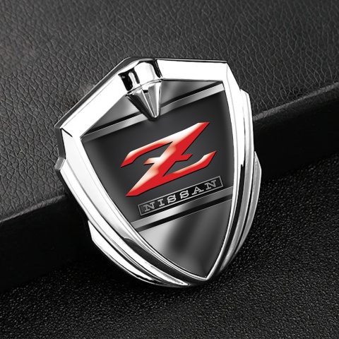 Nissan Z Emblem Abzeichen Silbertonfarbe Metal Rahmen Design Rote Logo Stil
