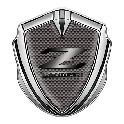 Nissan Z Emblem Logo Schriftzug Aufkleber Silbertonfarbe Braun Carbon Auflage